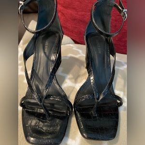Women’s Gianni Bini Black Heel Sandals 
Size 9.5